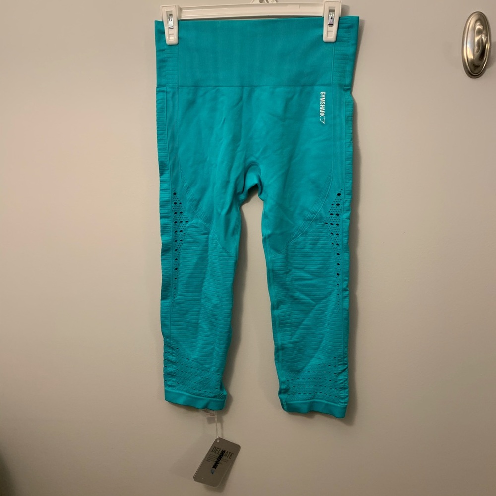 NWT Energy Seamless Cropped Leggings